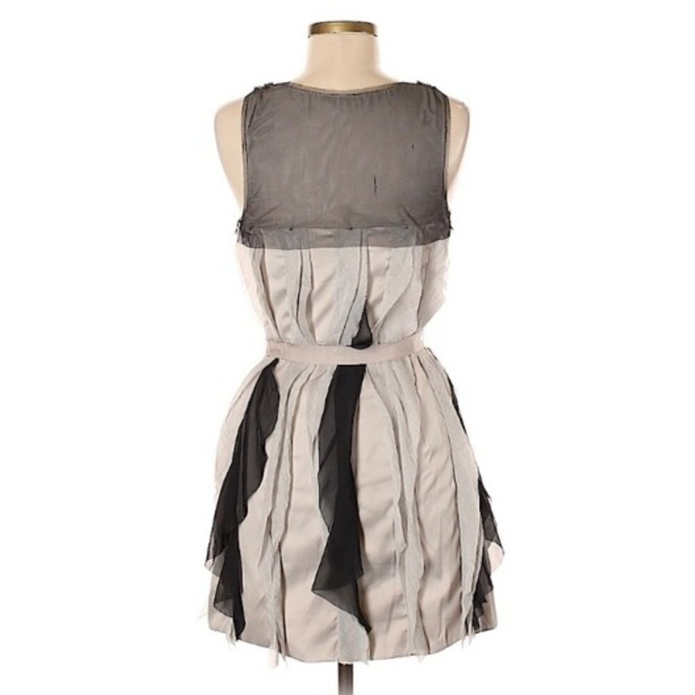 PRINCESS Vera Wang Junior's Ruffle Party Dress Size: 7 (Juniors) - Picture 2 of 6